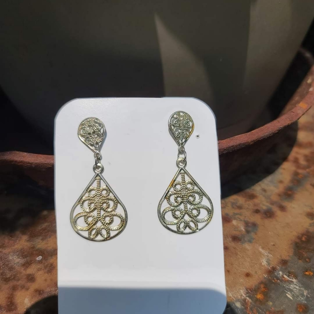 Faded silver earrings